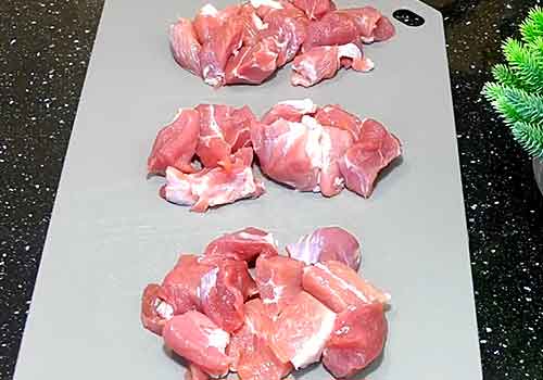 Мясо в горшочках в духовке с картошкой и овощами